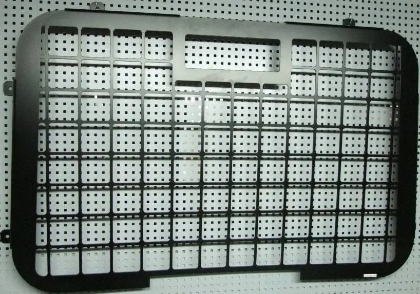 Rear Door Window Guard Land Rover Defender 90/110 1
