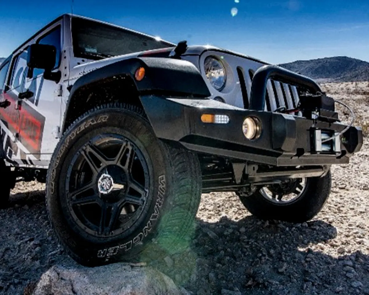Classic Off Road Bumper For Jeep Wrangler Jk (2007-2017) 1