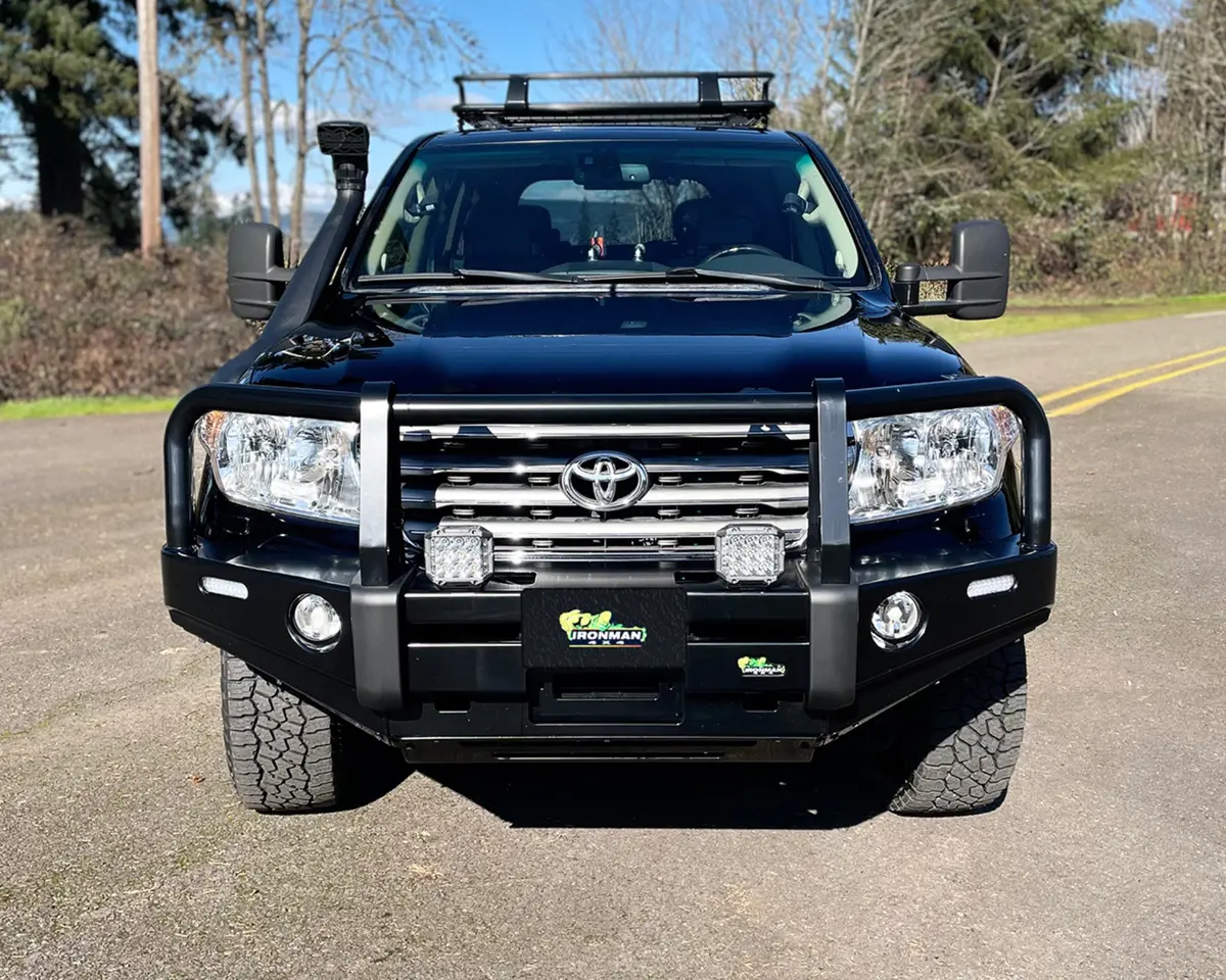 Premium Off Road Bumper For Toyota Land Cruiser 200 Series (2008-2011) 1