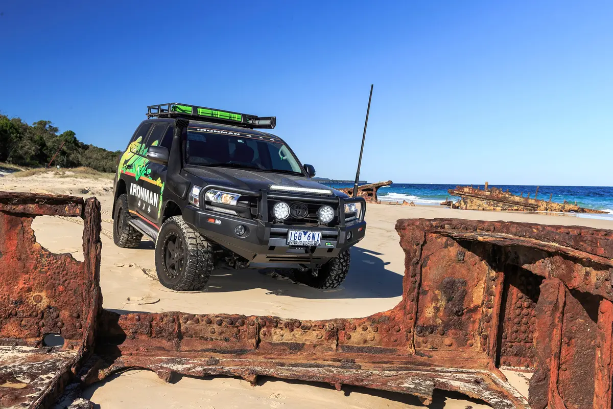 Premium Off Road Bumper For Toyota Land Cruiser 200 Series (2016-2021) 1