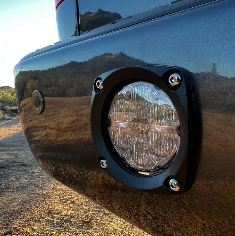 Quatro Flush Mount Kit 1