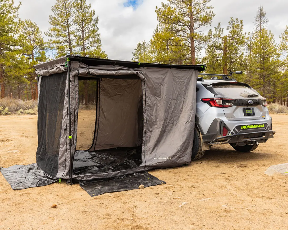 Deltawing 90° Awning Room 1