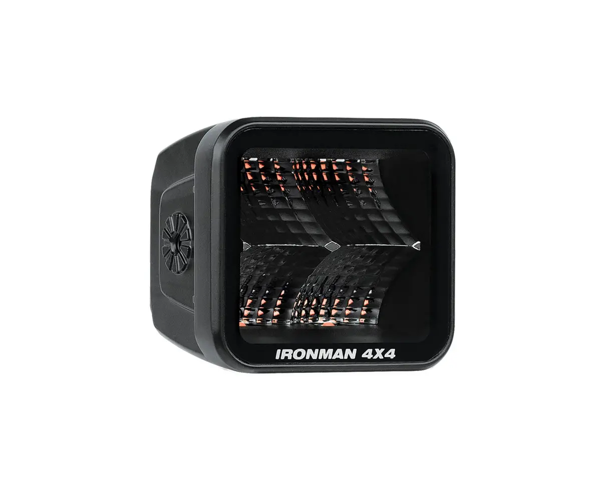2.8" Led Cube Light (Flood Beam, Red) 1
