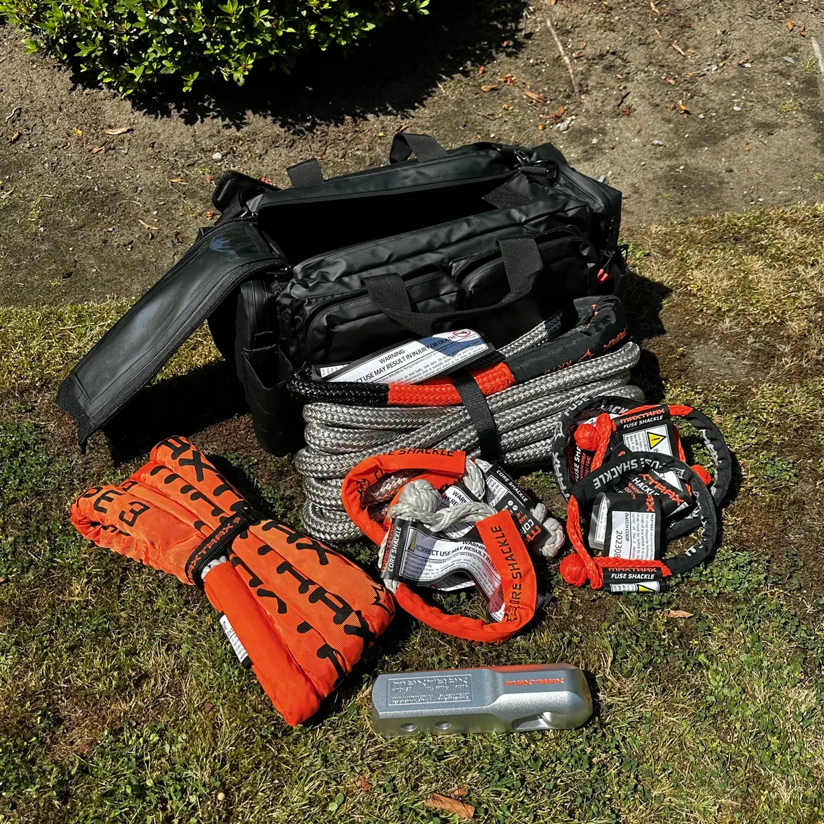 Maxtrax Bush Kit – Cap-It Exclusive Recovery Kit 1