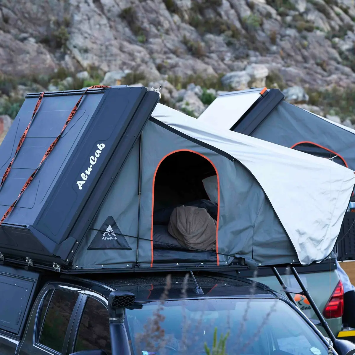 Alu-Cab Rt-4S Roof Top Tent – 4 Sleeper Hard Shell Tent (Pre-Order) 1