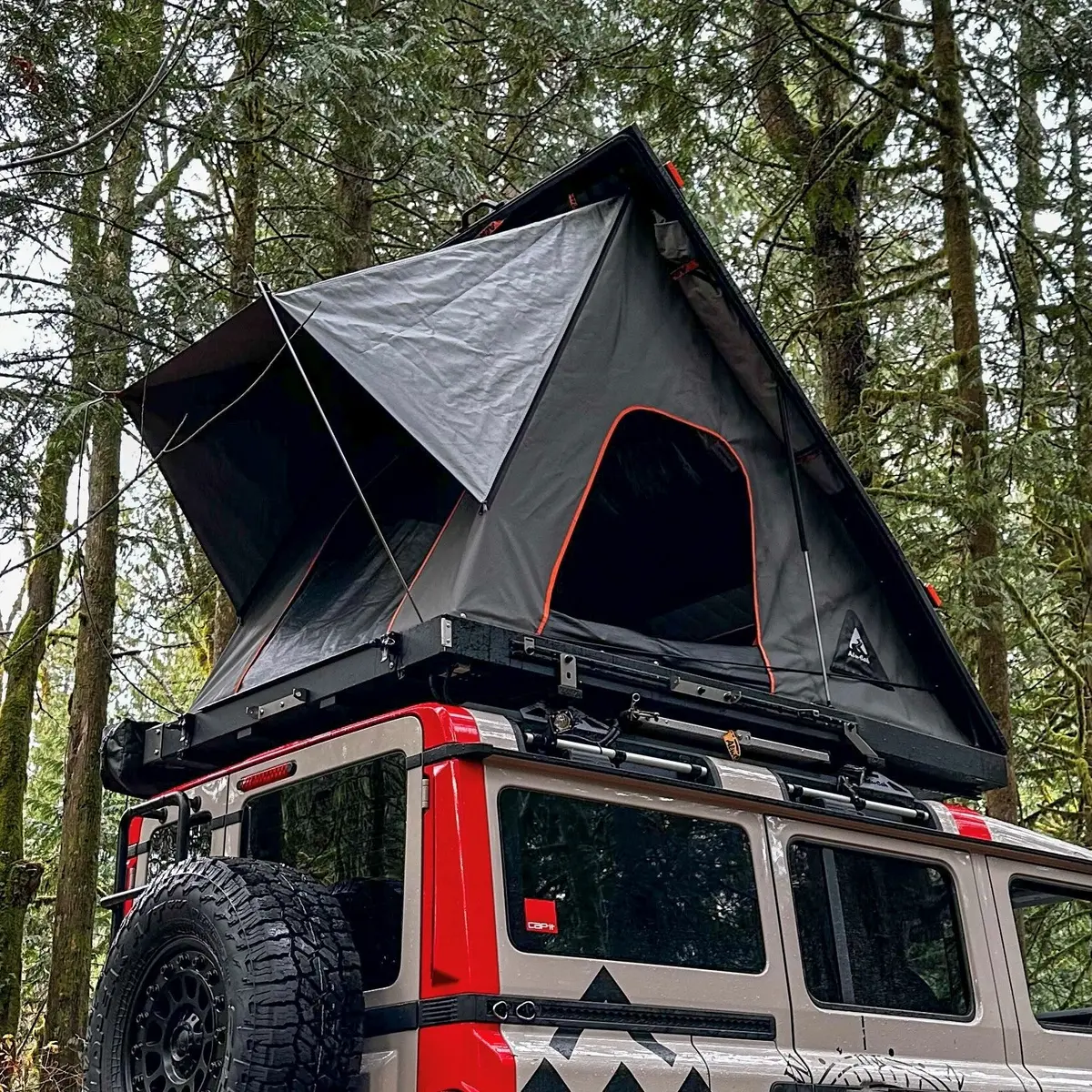The Gen 3-R Expedition Rooftop Tent 1