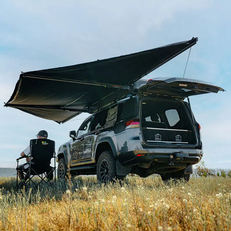 Deltawing 180º Awning 1