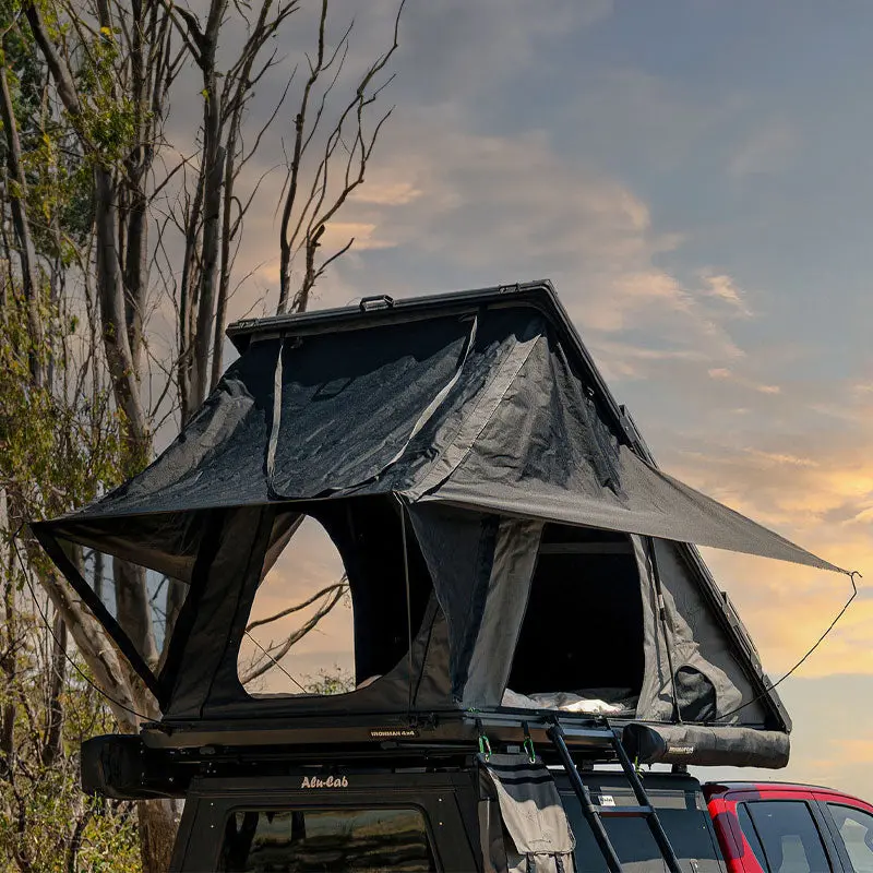 Orion 1400 Rooftop Tent 1